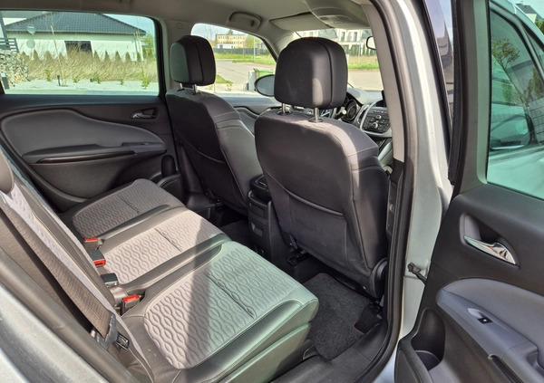 Opel Zafira cena 35500 przebieg: 166000, rok produkcji 2015 z Głogów małe 352